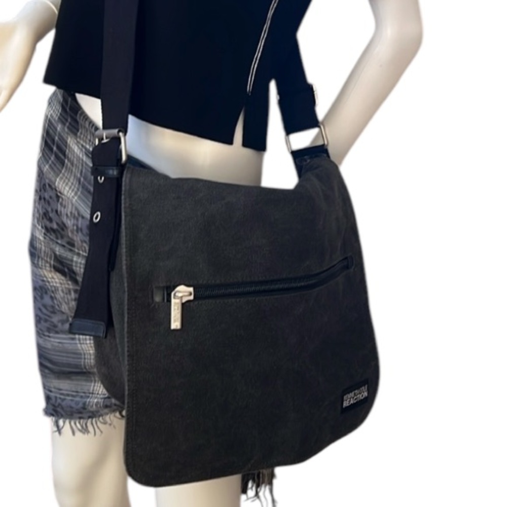 Kenneth Cole Reaction, Canvas laptop, book bag messenger bag NWOT gender neutral